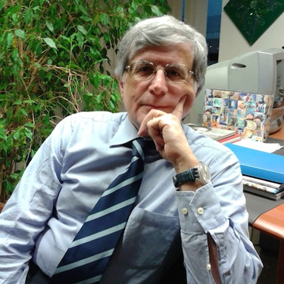 Roberto marino, Caporedattore e condirettore del Quotidiano del Sud per l’edizione Basilicata.
